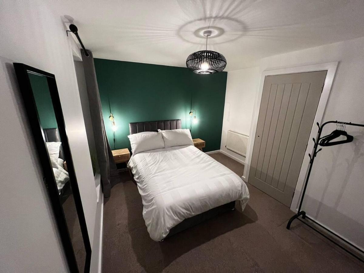 Beautiful 4-Bed House In Lincoln- Close To Centre Екстер'єр фото