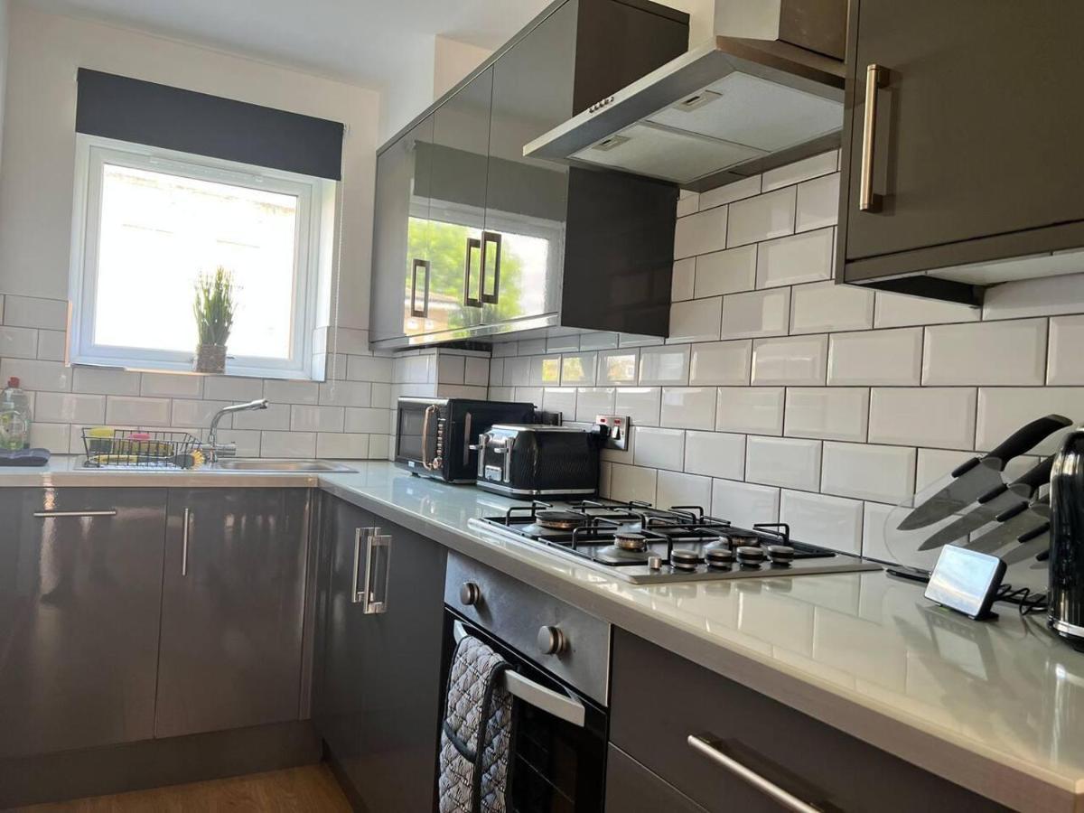 Beautiful 4-Bed House In Lincoln- Close To Centre Екстер'єр фото